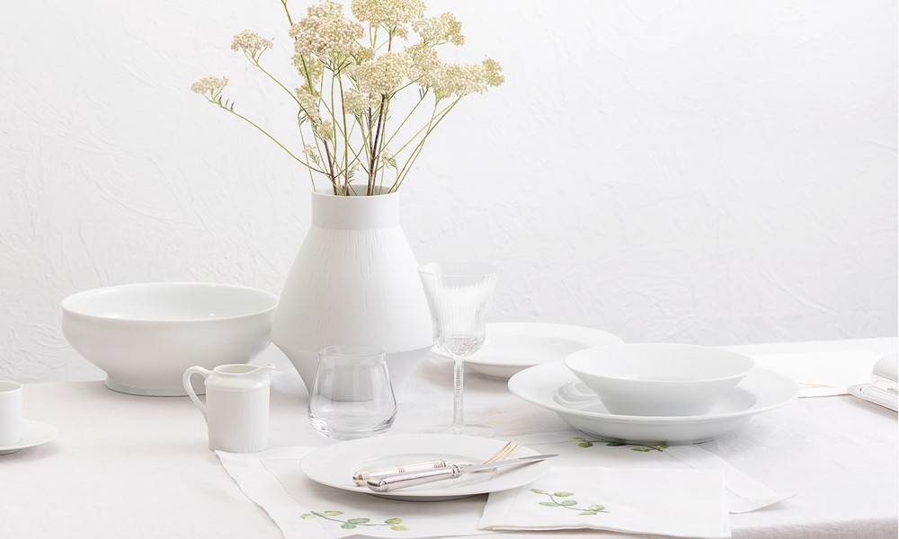 Dinnerware white Dinnerware white